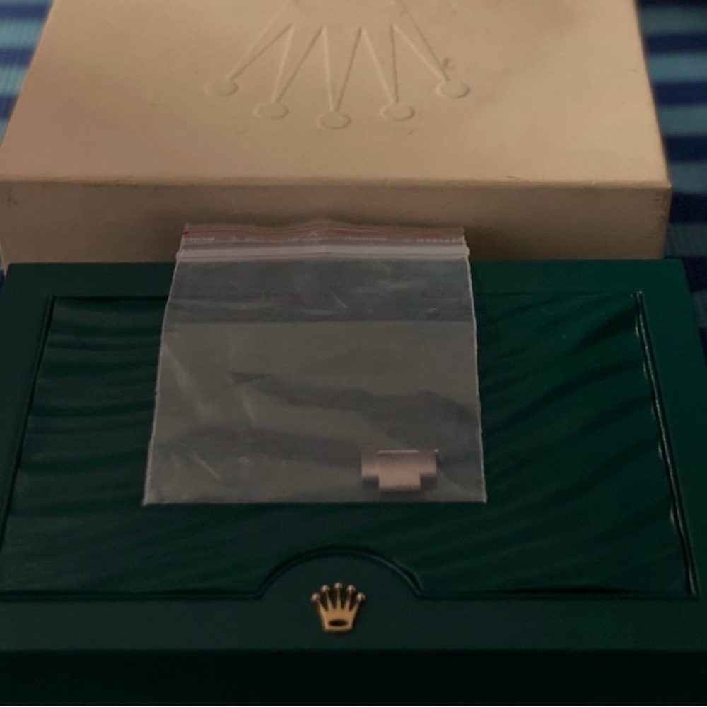 Rolex Sea-Dweller Deepsea 44
Watch - Black Dial (Ref# 126660) - Picture 11 of 16